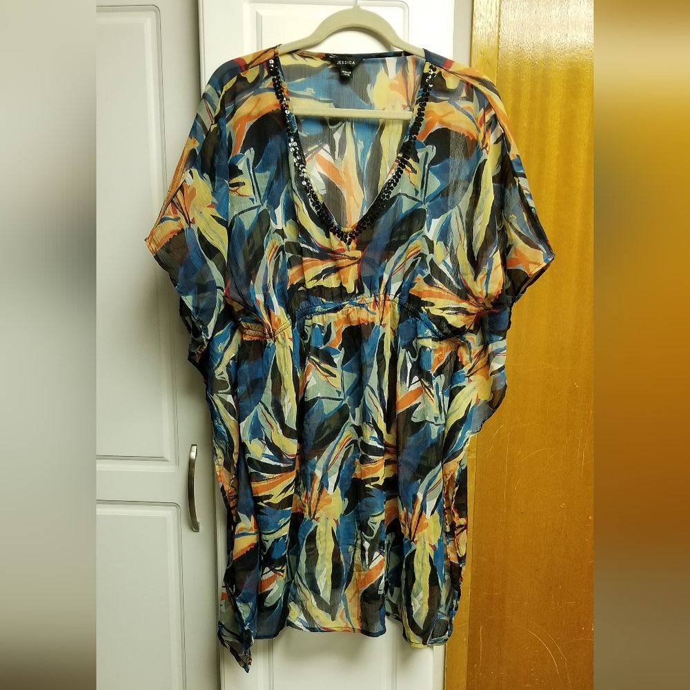 👙Jessica print beach cover up with batwing sleeves and synched waist